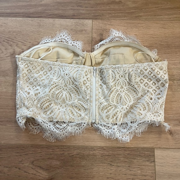 Lace crop top - Picture 5 of 9